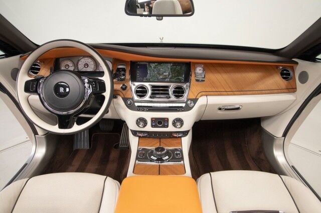2019 Rolls-Royce Dawn ($420,950 MSRP!!) *ONLY 7,000 MILES* *BESPOKE INTERIOR* *FULL CANADEL PANELING* *FACTORY TWO-TONE* *1-OWNER* San Diego CA