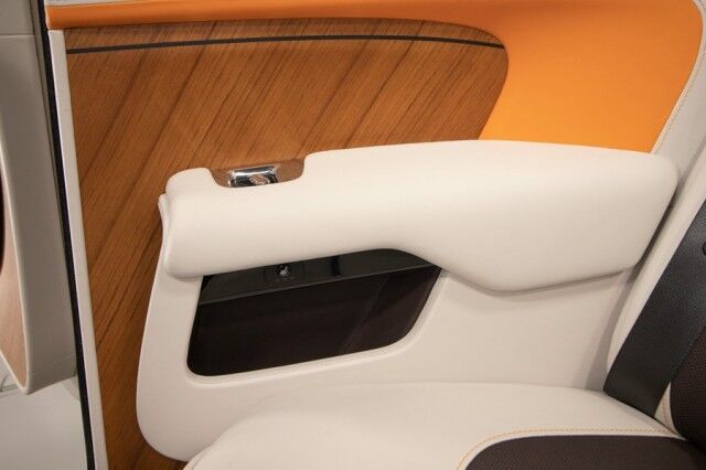 2019 Rolls-Royce Dawn ($420,950 MSRP!!) *ONLY 7,000 MILES* *BESPOKE INTERIOR* *FULL CANADEL PANELING* *FACTORY TWO-TONE* San Diego CA