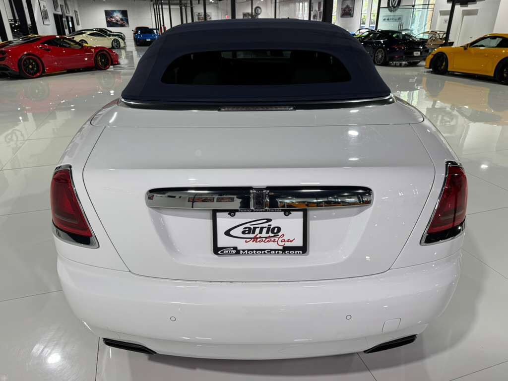 2019 Rolls-Royce Dawn bookmatched wood trim, illuminated Spirit of Ecstasy AND MUCH MORE!! Fort Lauderdale FL