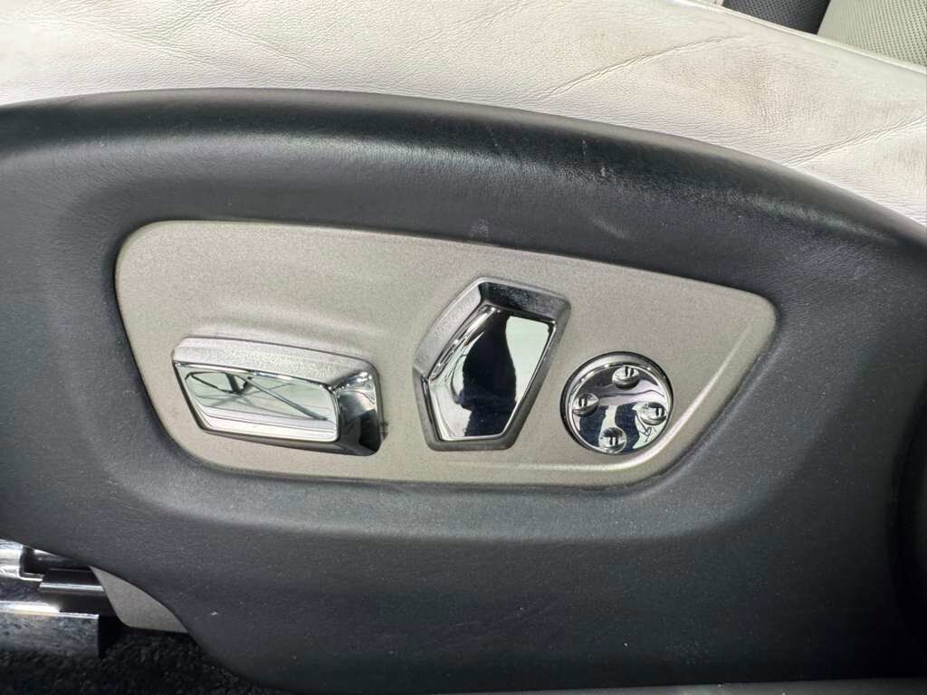 2019 Rolls-Royce Dawn bookmatched wood trim, illuminated Spirit of Ecstasy AND MUCH MORE!! Fort Lauderdale FL