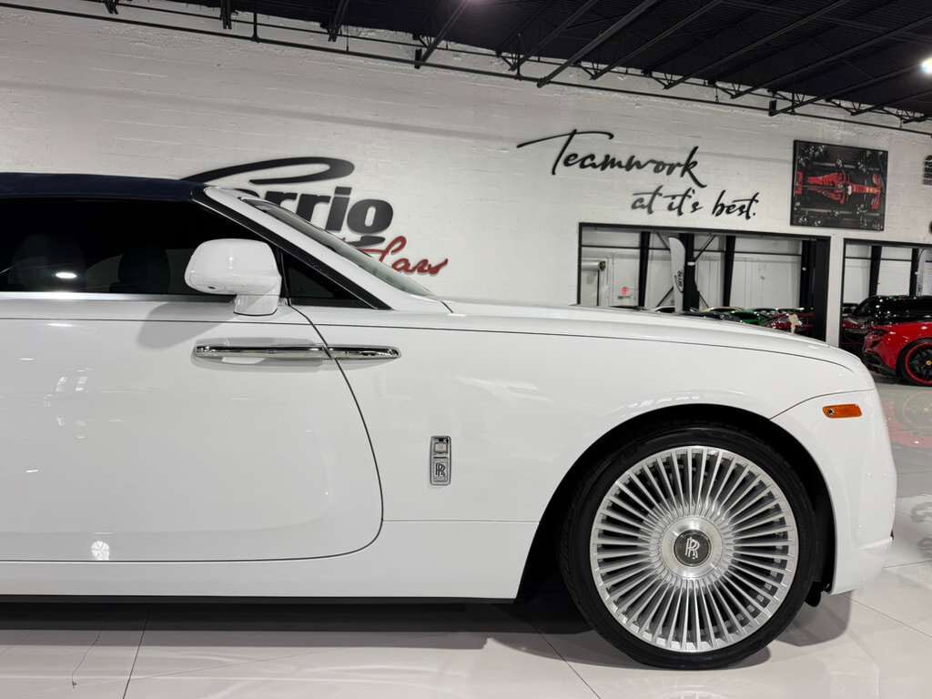 2019 Rolls-Royce Dawn bookmatched wood trim, illuminated Spirit of Ecstasy AND MUCH MORE!! Fort Lauderdale FL