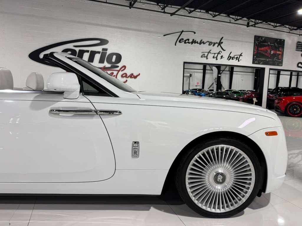 2019 Rolls-Royce Dawn bookmatched wood trim, illuminated Spirit of Ecstasy AND MUCH MORE!! Fort Lauderdale FL