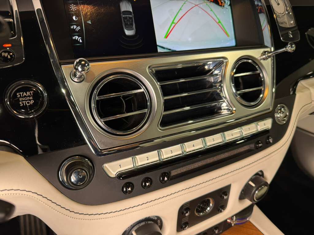 2019 Rolls-Royce Dawn bookmatched wood trim, illuminated Spirit of Ecstasy AND MUCH MORE!! Fort Lauderdale FL