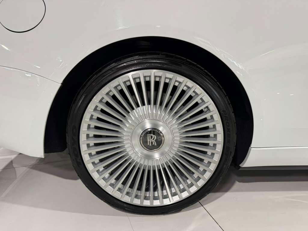 2019 Rolls-Royce Dawn bookmatched wood trim, illuminated Spirit of Ecstasy AND MUCH MORE!! Fort Lauderdale FL