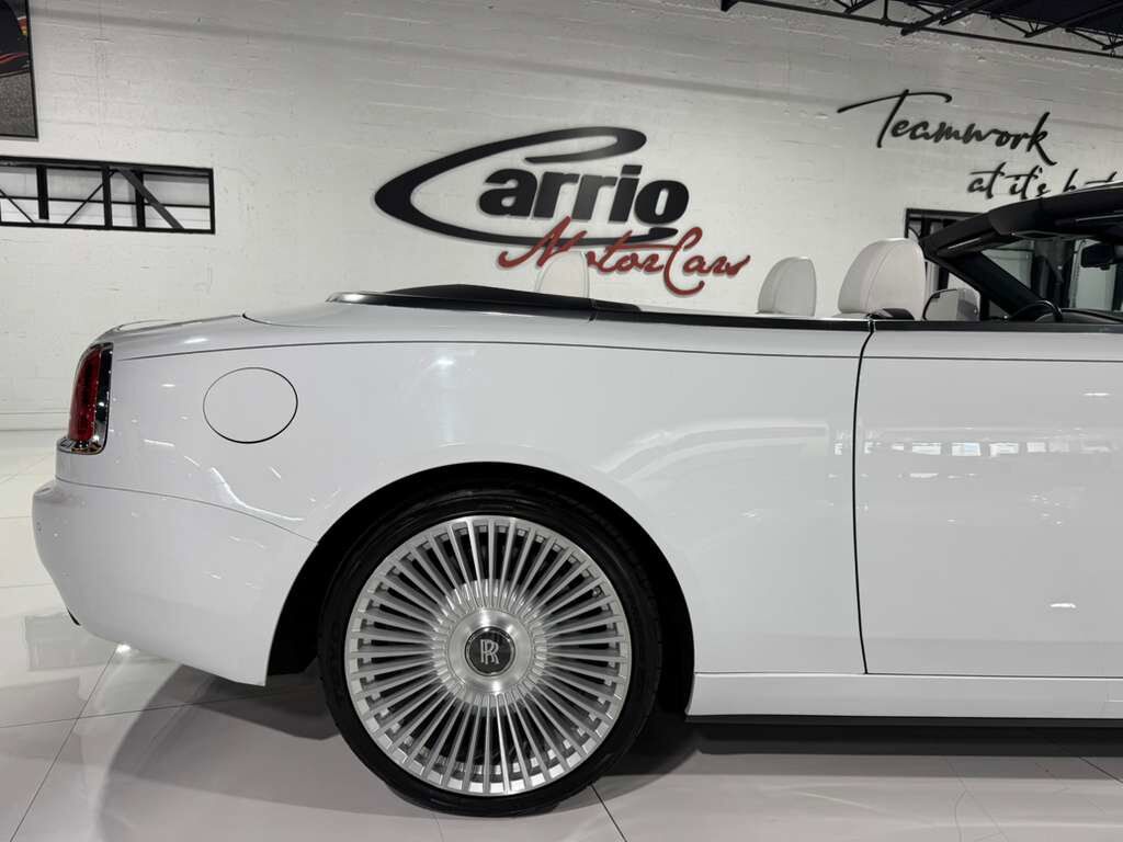 2019 Rolls-Royce Dawn bookmatched wood trim, illuminated Spirit of Ecstasy AND MUCH MORE!! Fort Lauderdale FL