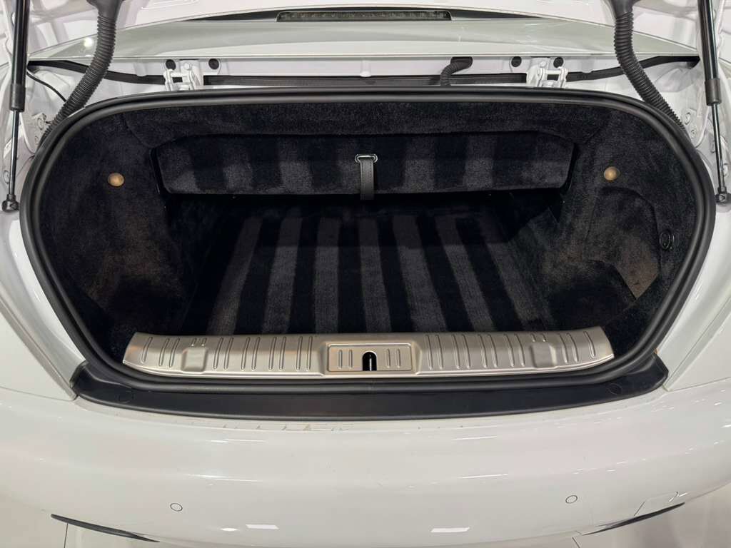 2019 Rolls-Royce Dawn bookmatched wood trim, illuminated Spirit of Ecstasy AND MUCH MORE!! Fort Lauderdale FL