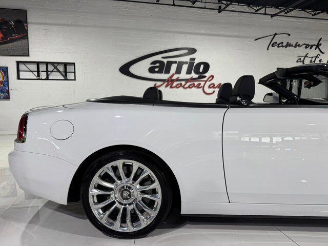 2019 Rolls-Royce Dawn two-tone paint, Bespoke Audio system, driver assist system, illuminated spirit of ecstasy AND MORE!! Fort Lauderdale FL