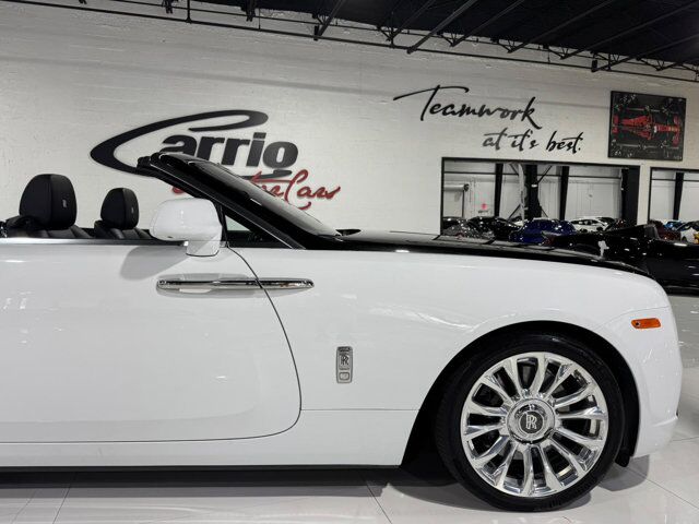 2019 Rolls-Royce Dawn two-tone paint, Bespoke Audio system, driver assist system, illuminated spirit of ecstasy AND MORE!! Fort Lauderdale FL