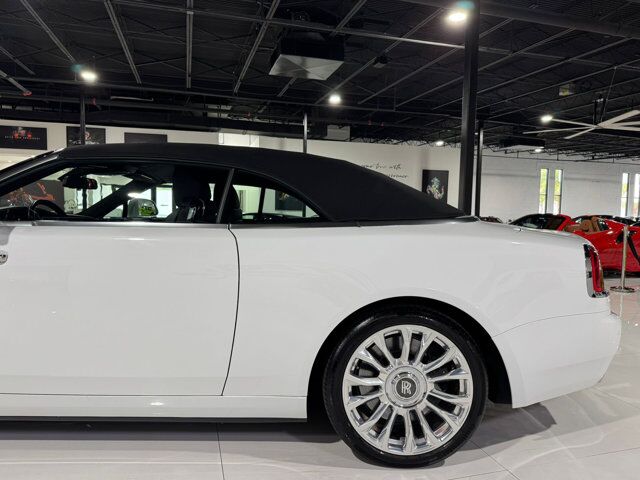 2019 Rolls-Royce Dawn two-tone paint, Bespoke Audio system, driver assist system, illuminated spirit of ecstasy AND MORE!! Fort Lauderdale FL