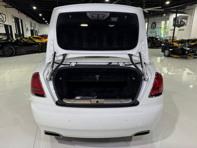 2019 Rolls-Royce Dawn two-tone paint, Bespoke Audio system, driver assist system, illuminated spirit of ecstasy AND MORE!! Fort Lauderdale FL