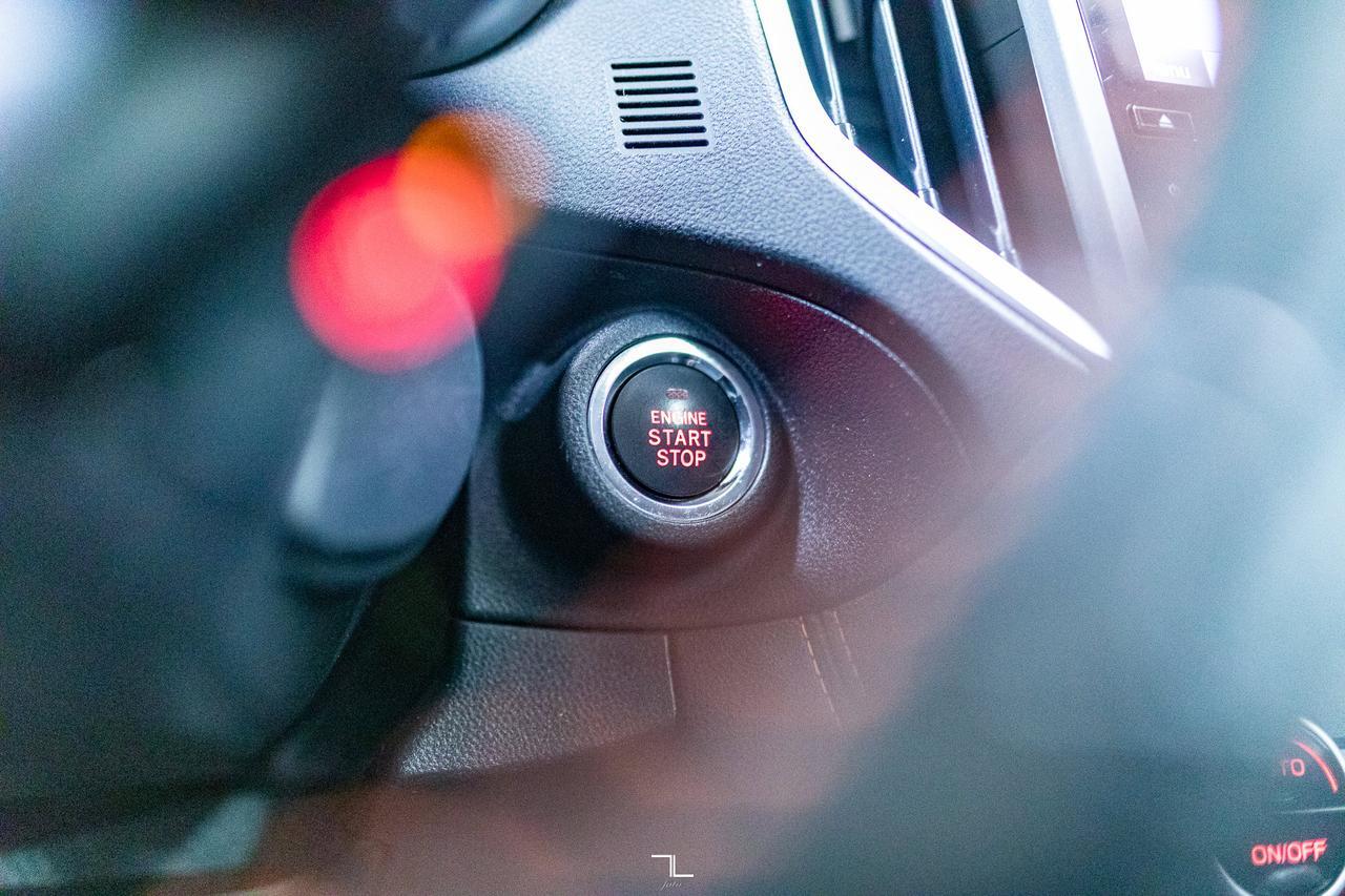 2019 Subaru Crosstrek Limited w EyeSight Leather Roof Nav Red Deer AB