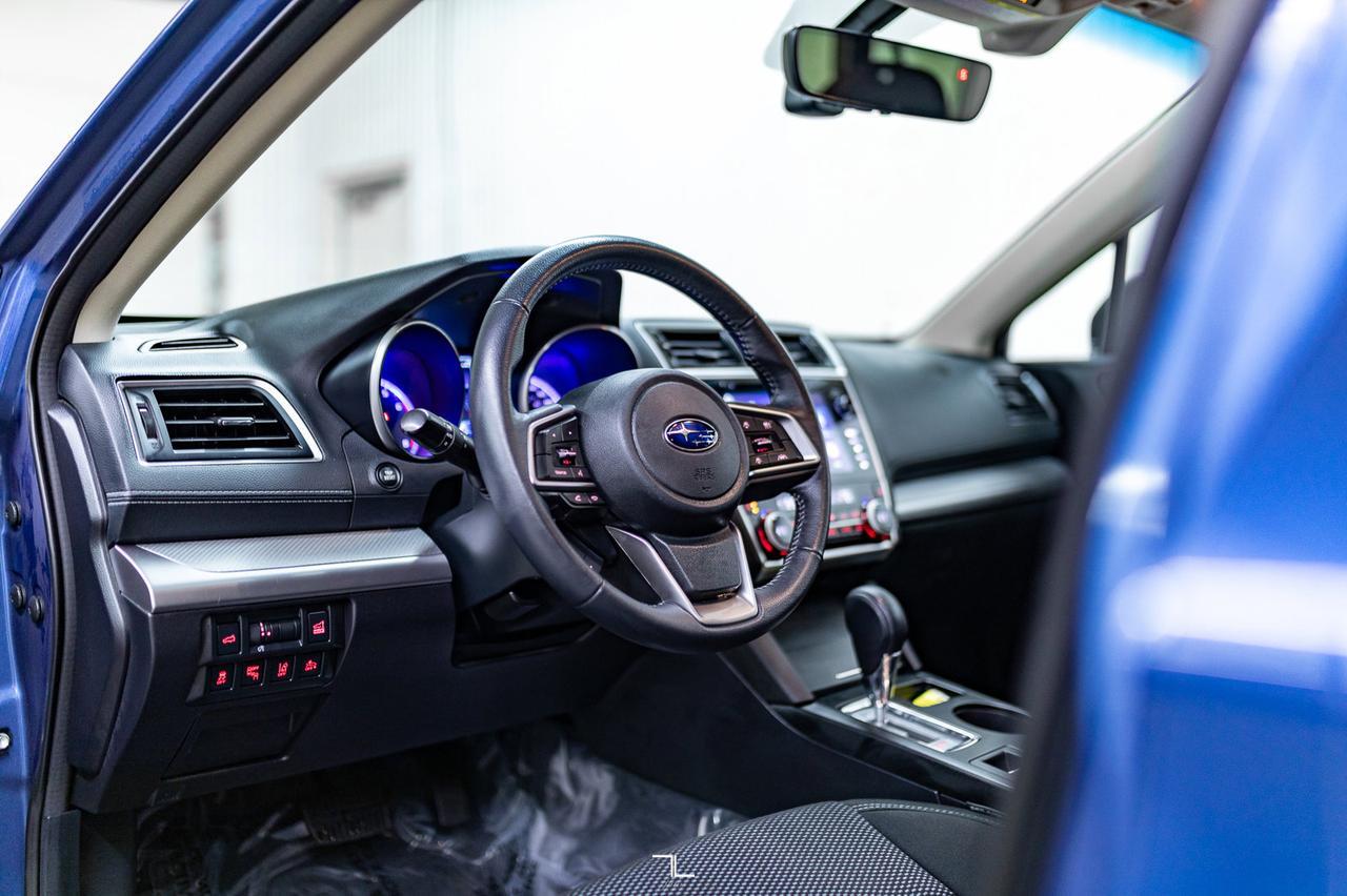 2019 Subaru Outback AWD Touring Roof BCam Red Deer AB