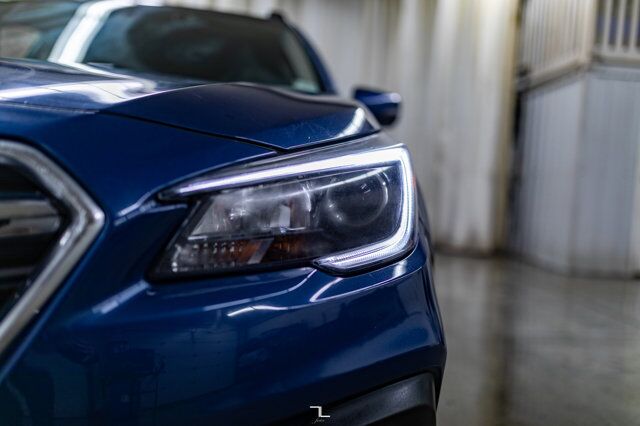 2019 Subaru Outback AWD Touring Roof BCam Red Deer AB