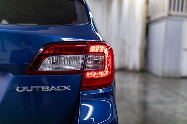 2019 Subaru Outback AWD Touring Roof BCam Red Deer AB