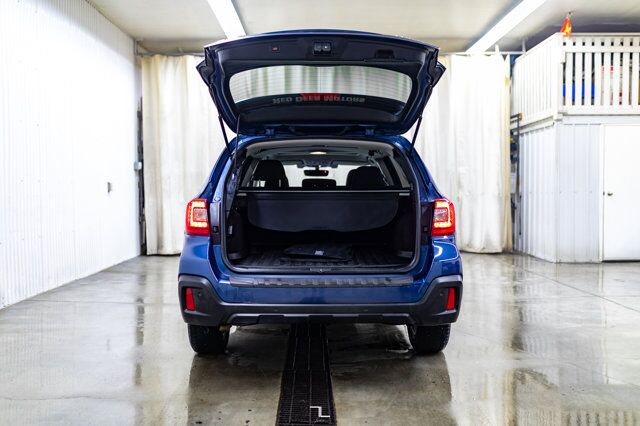 2019 Subaru Outback AWD Touring Roof BCam Red Deer AB