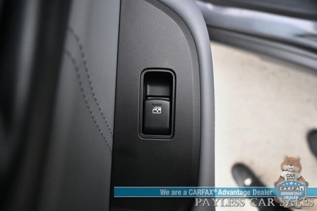 2019 Subaru Outback Limited / AWD / Power & Heated Leather Seats / Sunroof / Navigation / Harman Kardon Speakers / Forward Collision & Blind Spot Alert / Apple CarPlay & Android Auto / Backup Camera / Keyless Entry & Start / 1-Owner Anchorage AK