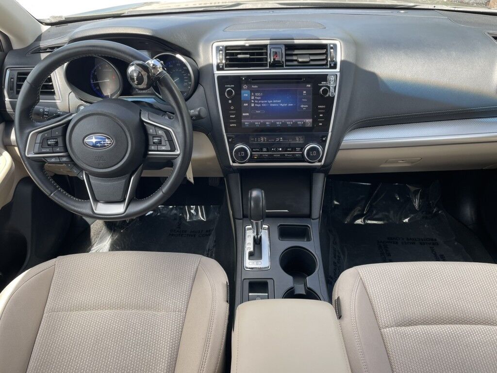 2019 Subaru Outback Premium~CLEAN CARFAX~ONLINE FINANCE~BLUETOOTH~REARVIEW CAMERA Sarasota FL