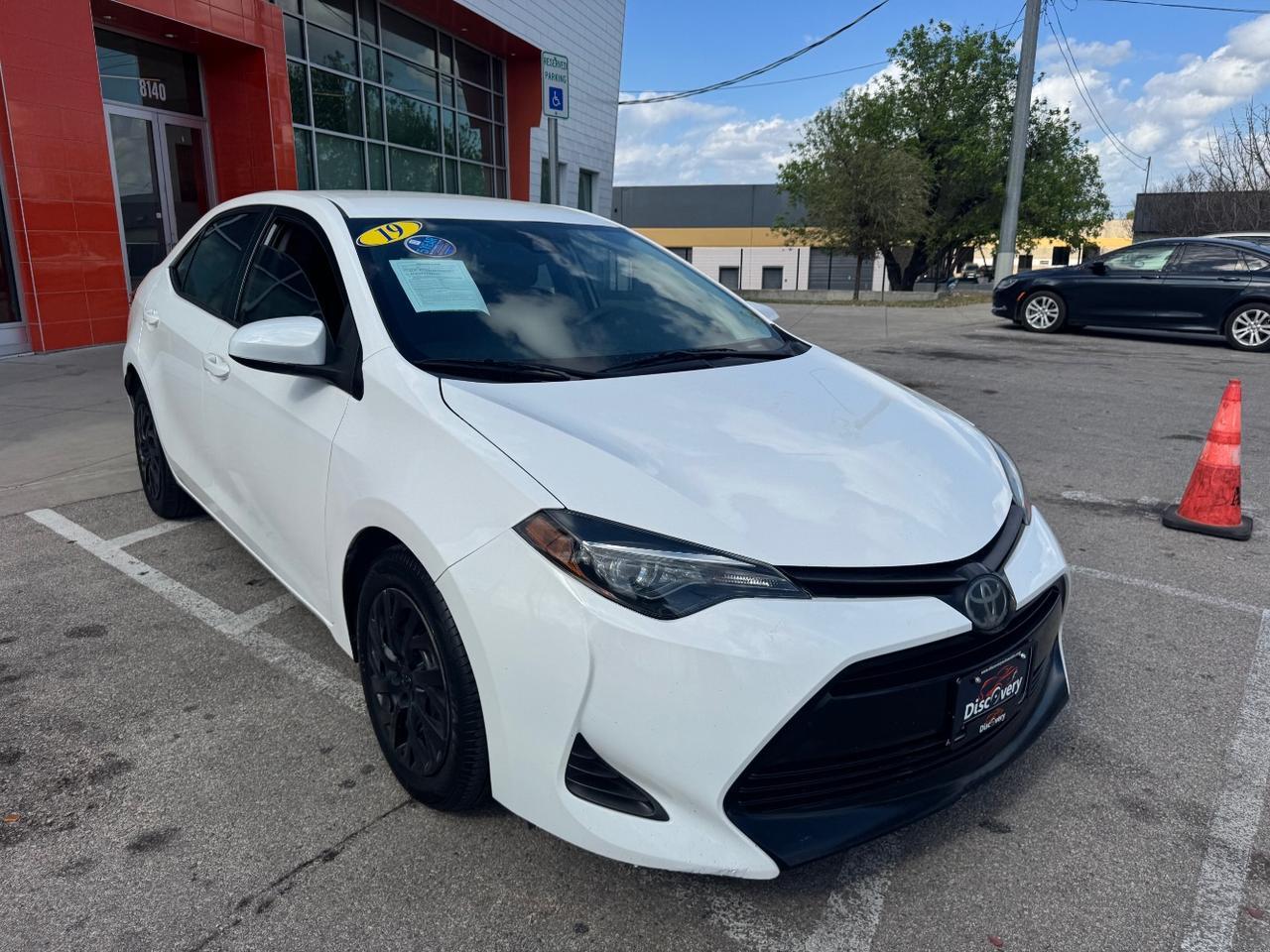 2019 TOYOTA COROLLA 4D SND LE