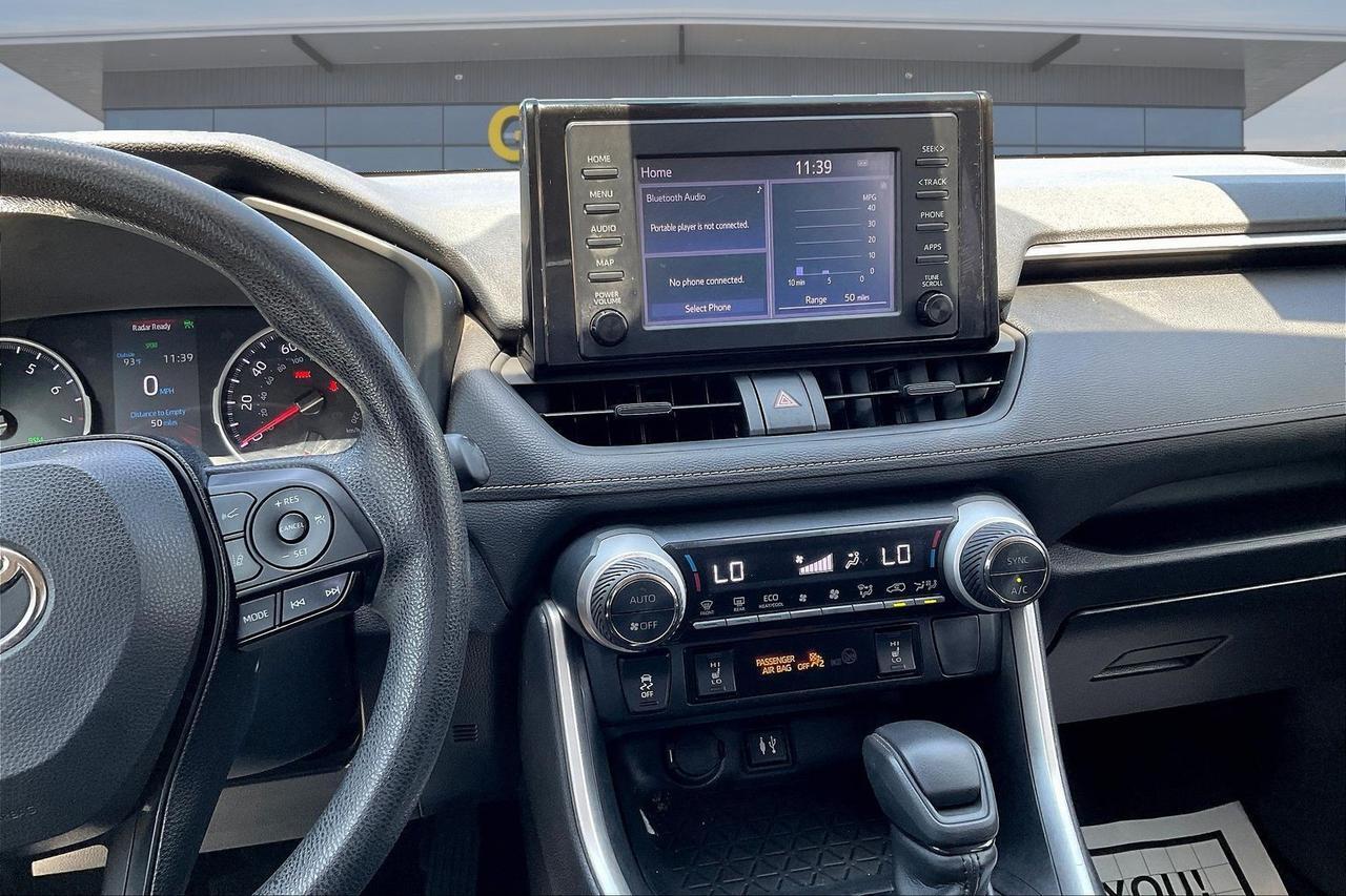 2019 TOYOTA RAV4 XLE Houston TX