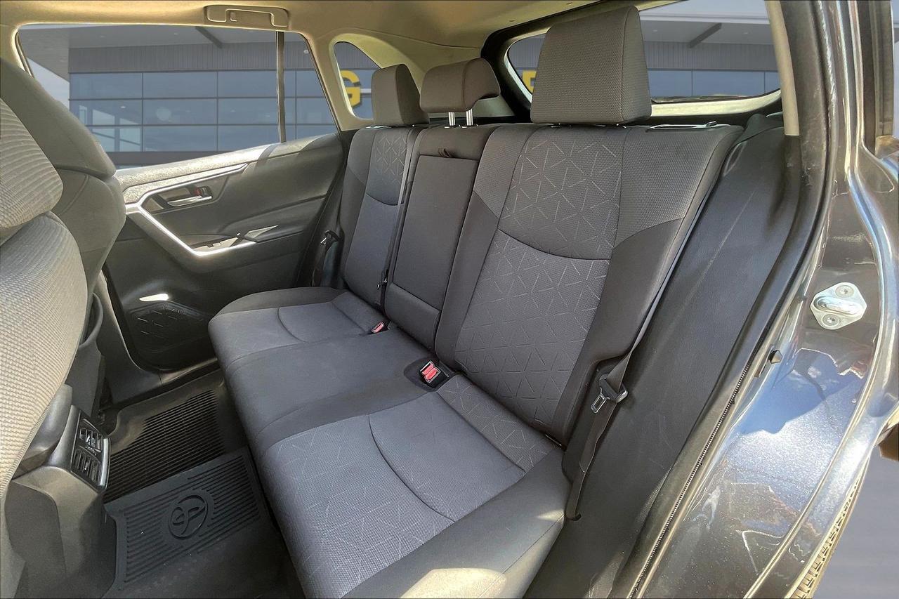 2019 TOYOTA RAV4 XLE Houston TX
