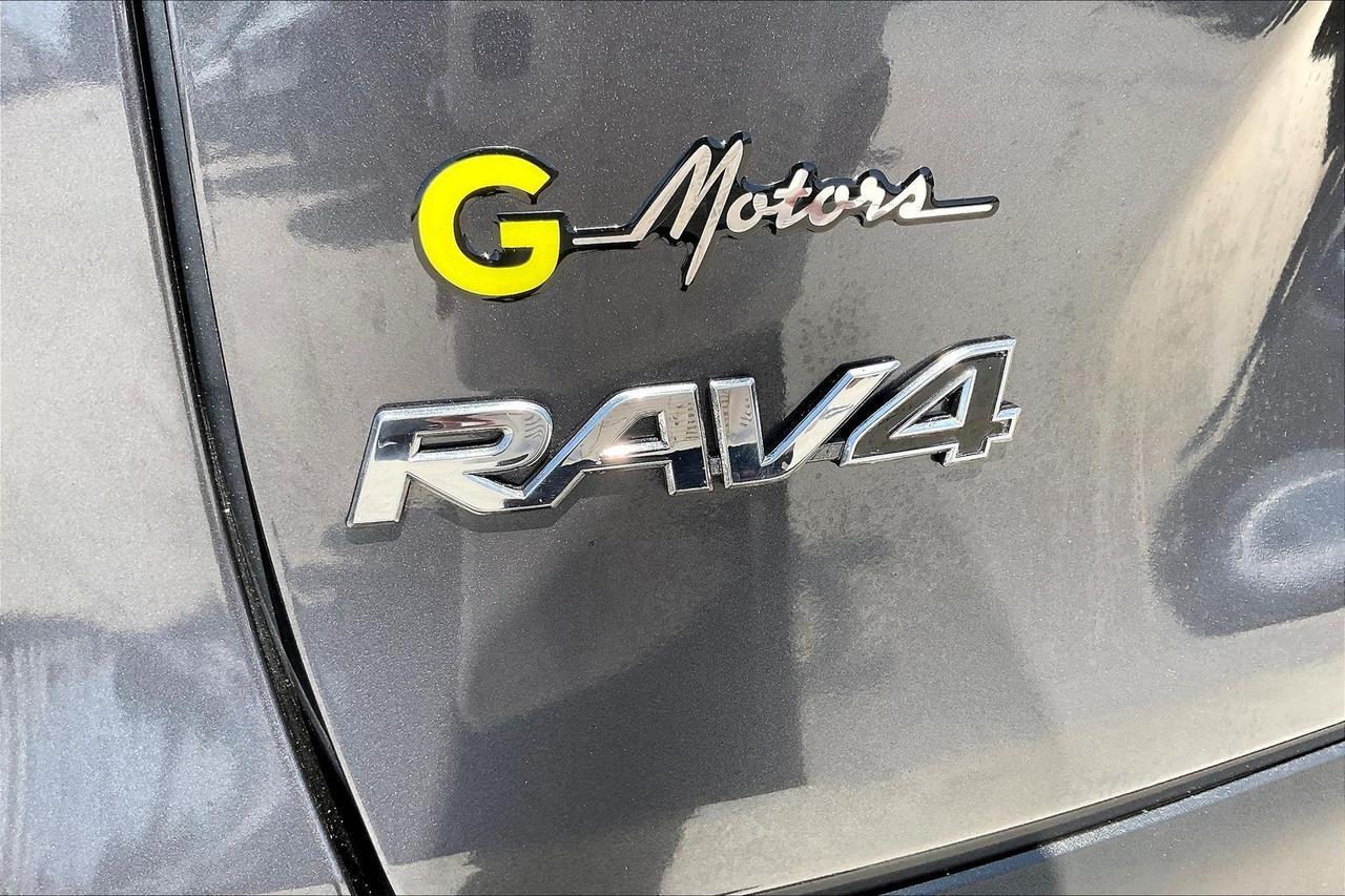 2019 TOYOTA RAV4 XLE Houston TX