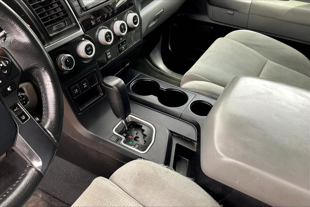 2019 TOYOTA SEQUOIA SR5 Houston TX