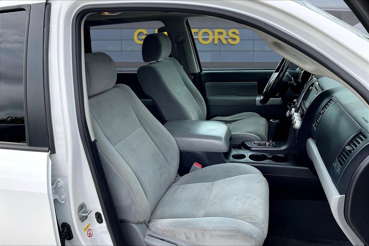 2019 TOYOTA SEQUOIA SR5 Houston TX