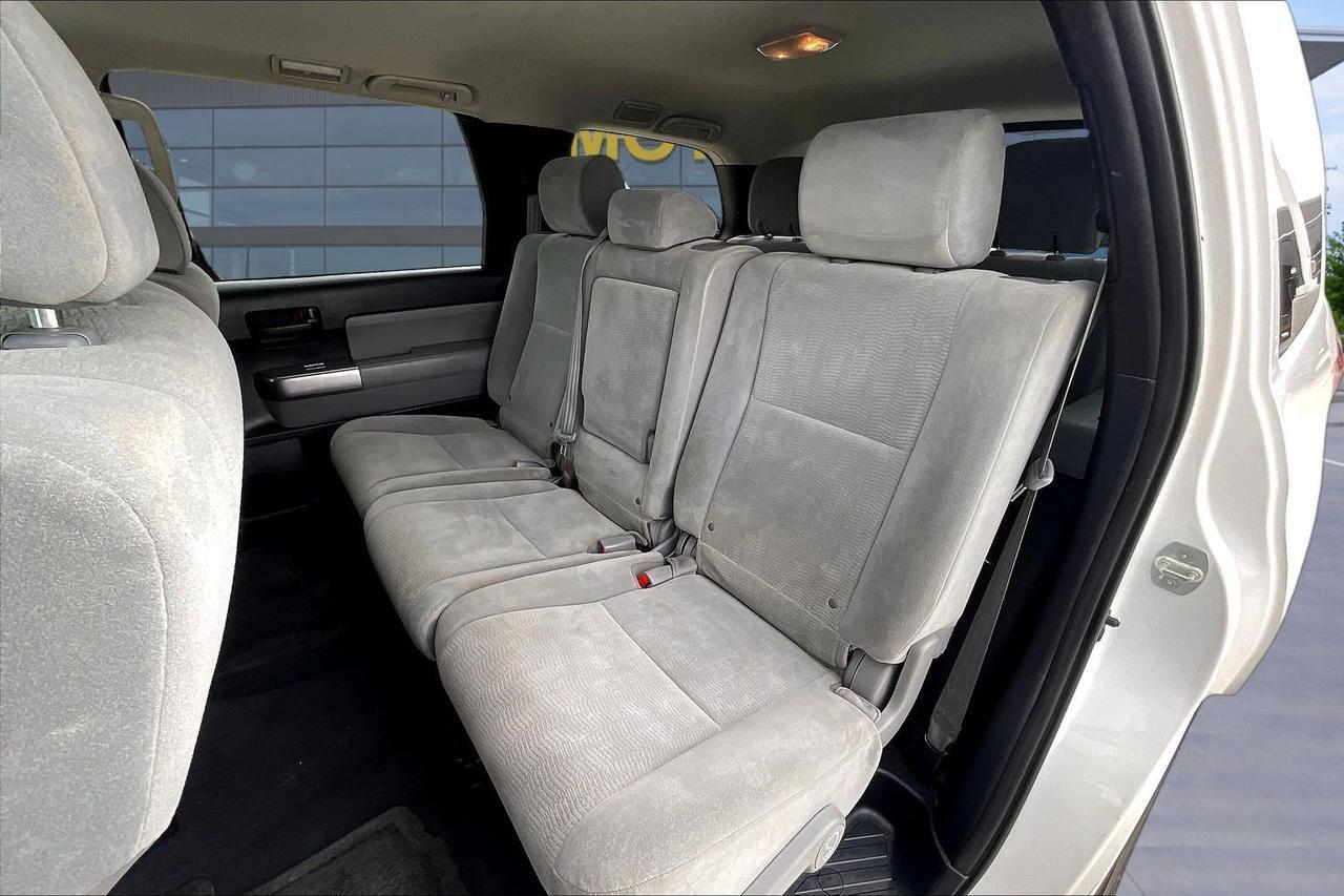 2019 TOYOTA SEQUOIA SR5 Houston TX