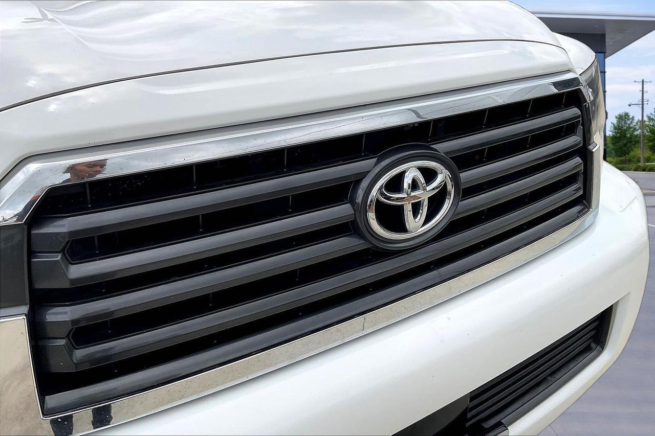 2019 TOYOTA SEQUOIA SR5 Houston TX