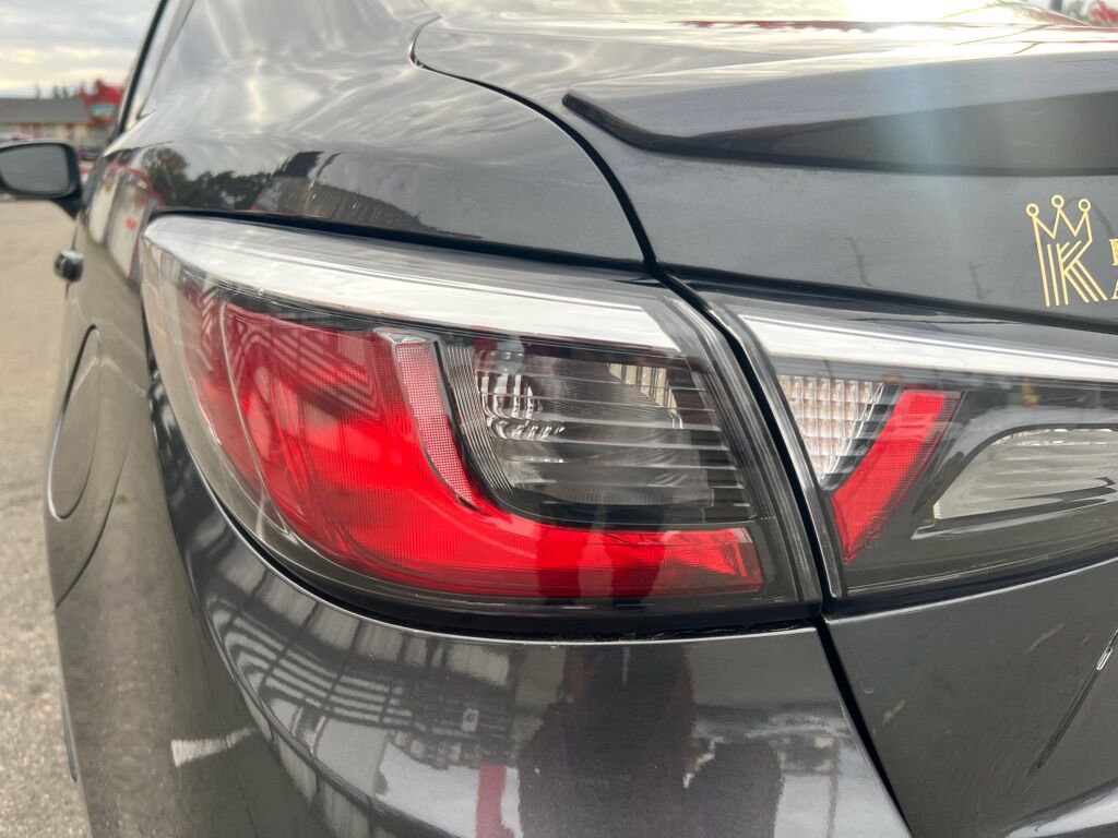 2019 TOYOTA YARIS L Des Moines WA