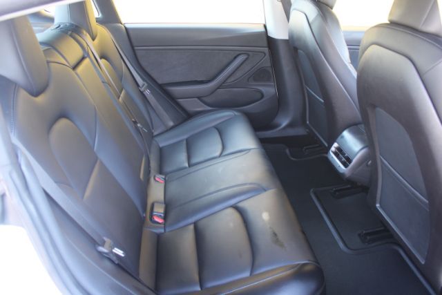 2019 Tesla Model 3 Long Range Performance photo 7