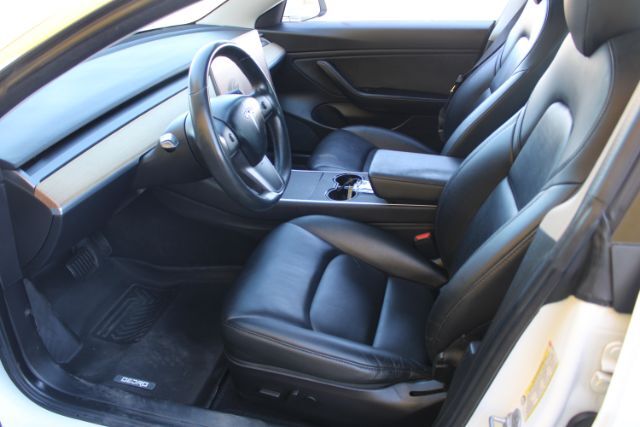 2019 Tesla Model 3 Long Range Performance photo 4