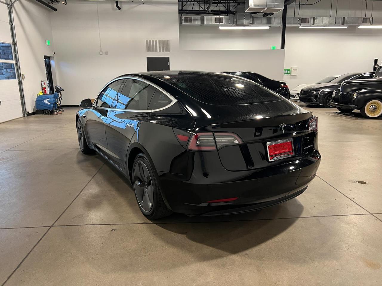 2019 Tesla Model 3 Long Range photo 2