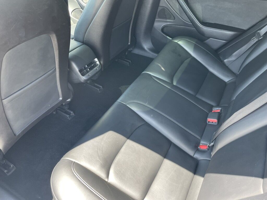 2019 Tesla Model 3 MID RANGE~LOW MILES~ONLINE FINANCE AND SHIPPING AVAILABLE!!! Sarasota FL