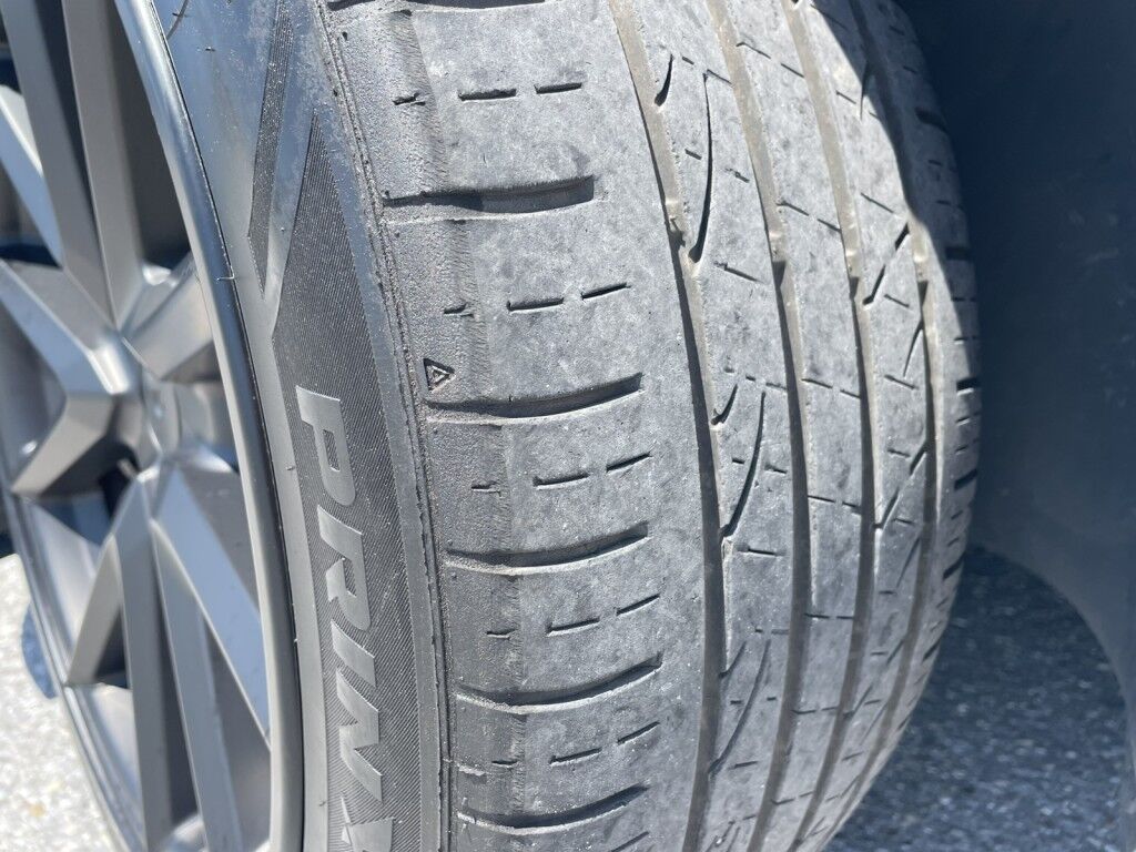 2019 Tesla Model 3 MID RANGE~LOW MILES~ONLINE FINANCE AND SHIPPING AVAILABLE!!! Sarasota FL