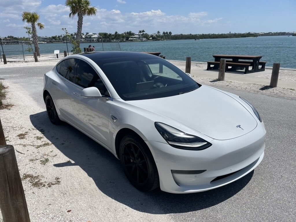 2019 Tesla Model 3 MID RANGE~LOW MILES~ONLINE FINANCE AND SHIPPING AVAILABLE!!! Sarasota FL