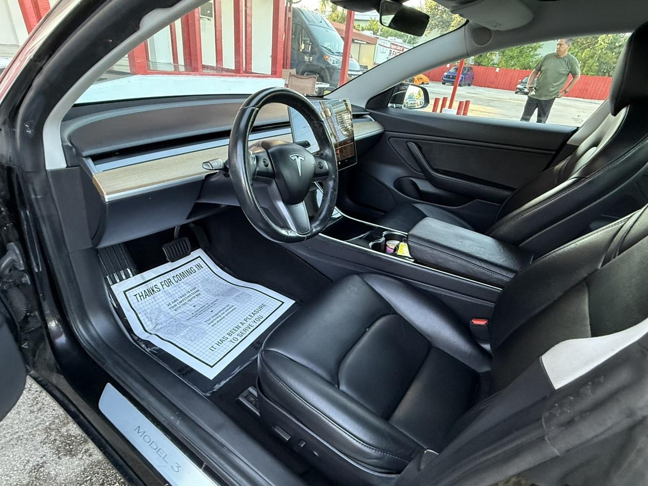 2019 Tesla Model 3 Mid Range photo 18