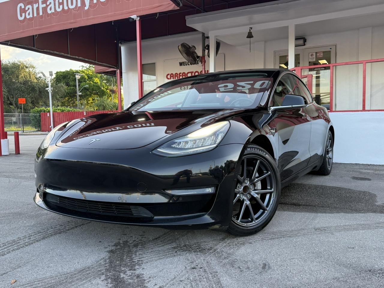 2019 Tesla Model 3 Mid Range