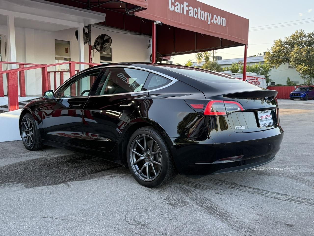 2019 Tesla Model 3 Mid Range photo 13