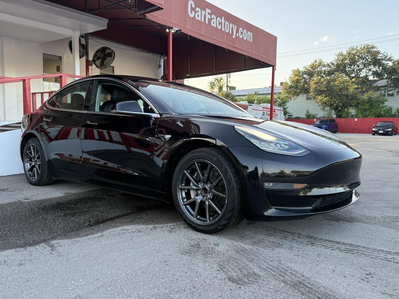 2019 Tesla Model 3 Mid Range photo 6