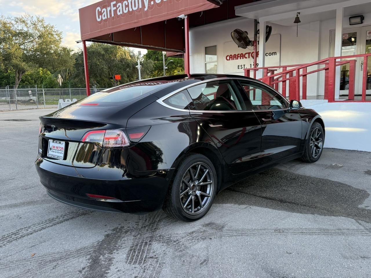 2019 Tesla Model 3 Mid Range photo 10