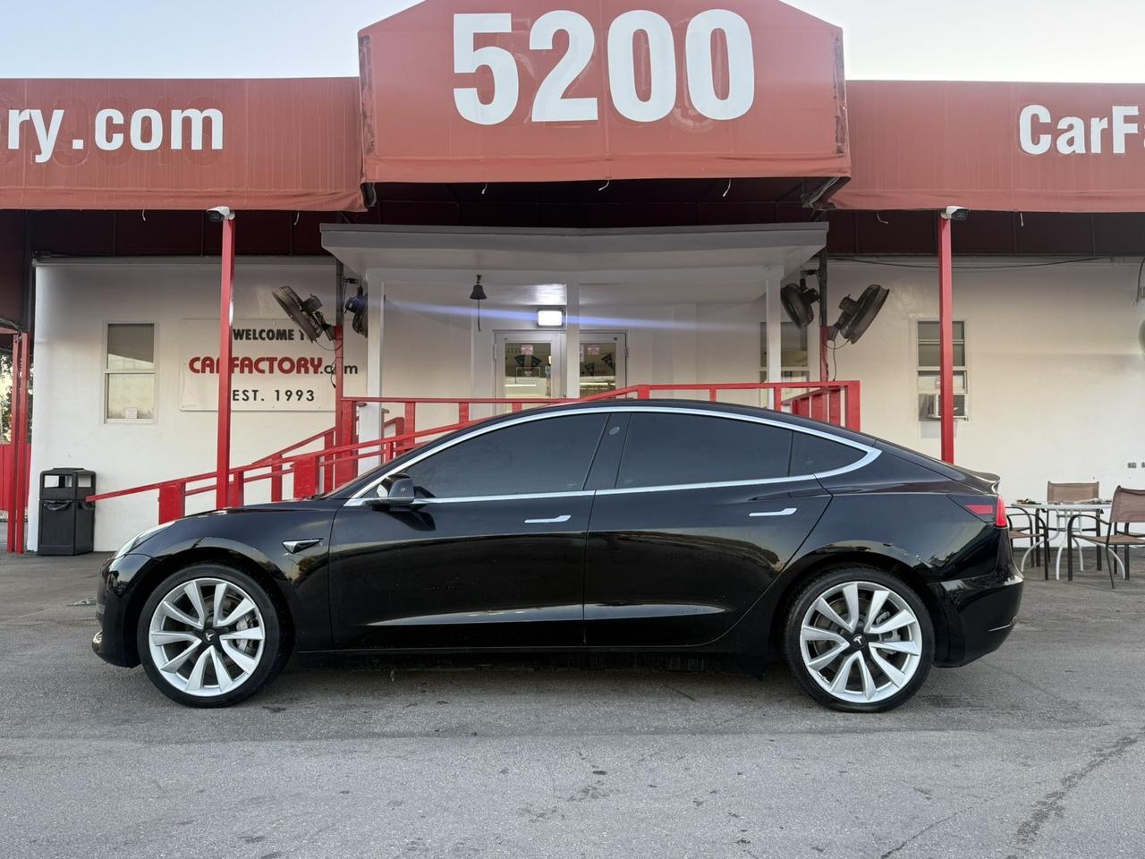 2019 Tesla Model 3 Mid Range
