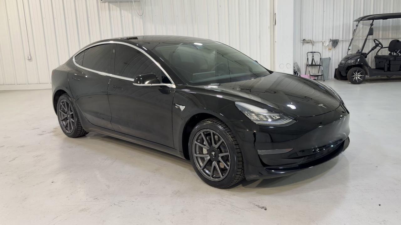 2019 Tesla Model 3 Mid Range