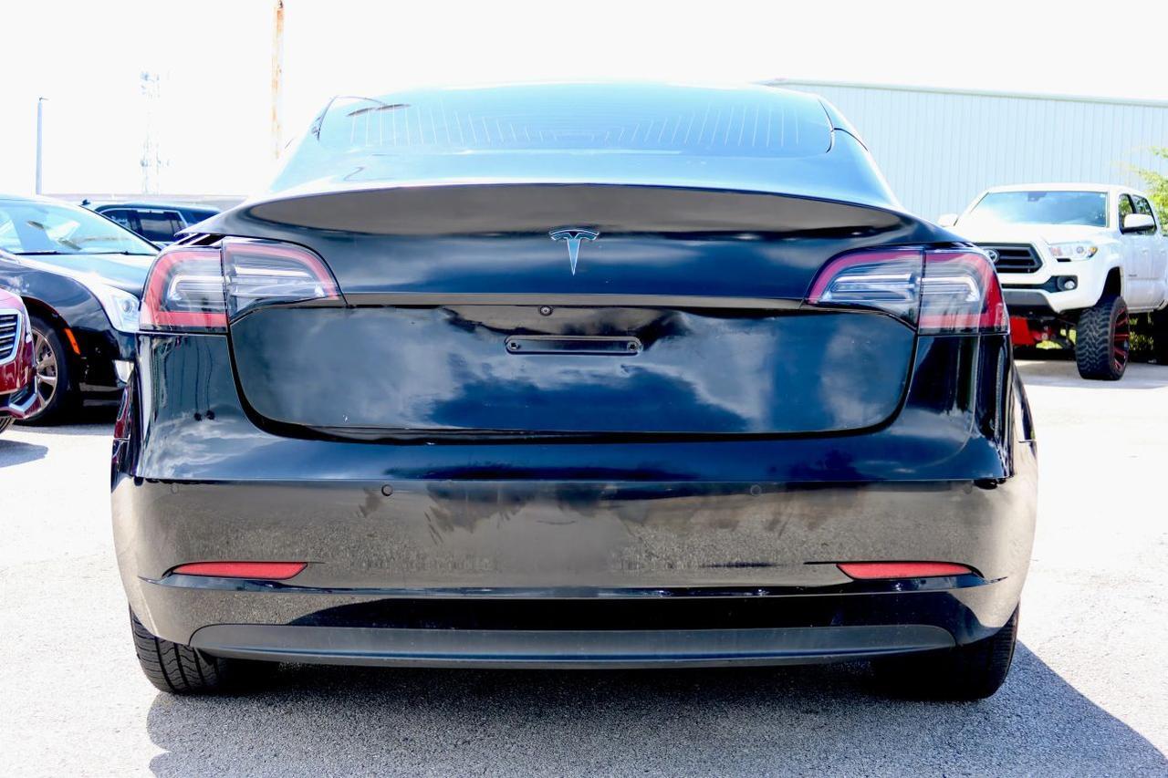 2019 Tesla Model 3 Mid Range Sedan 4D