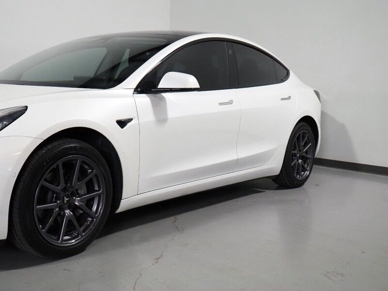 2019 Tesla Model 3 Standard Range Plus *ENHANCED AUTOPILOT, NAVIGATION, SAFETY ALERTS, ADAPTIVE CRUISE, SURROUND VIEW CAMERAS, PANORAMA GLASS ROOF, HEATED SEATS, BLUETOOTH Round Rock TX