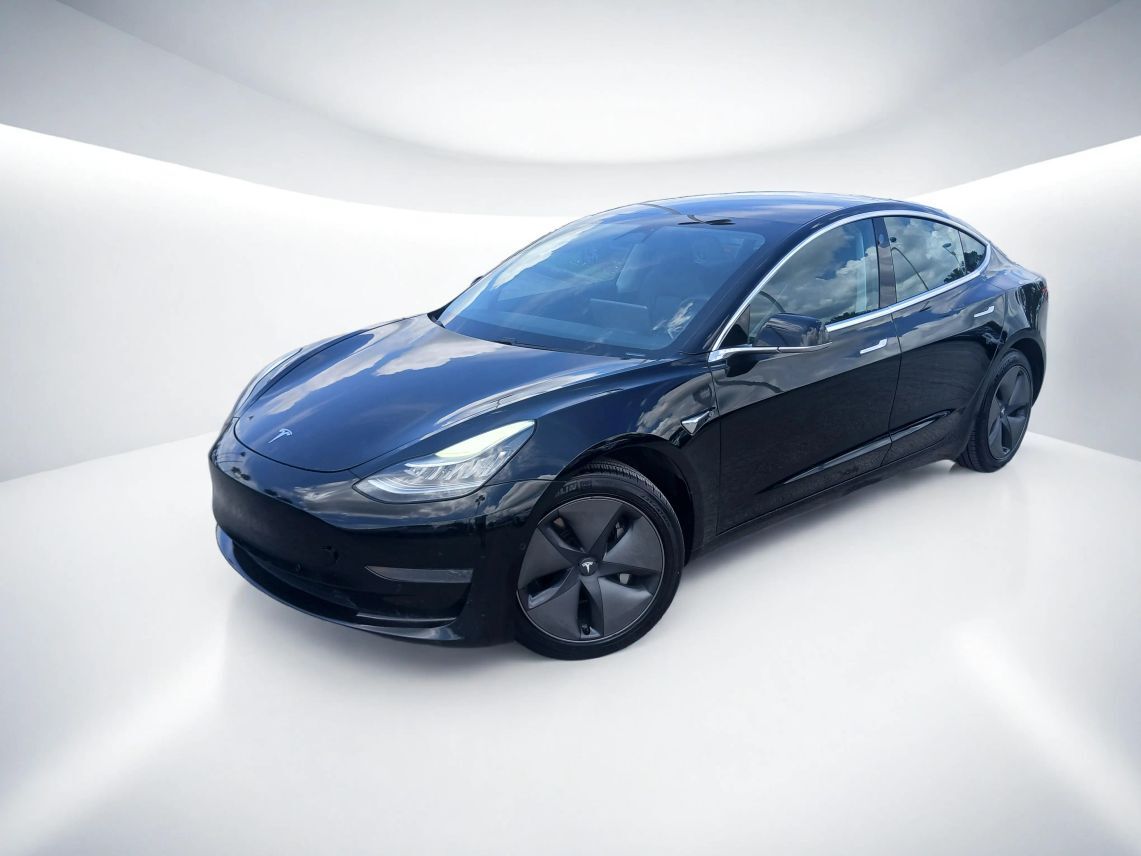 2019 Tesla Model 3 Standard Range Plus Sedan 4D