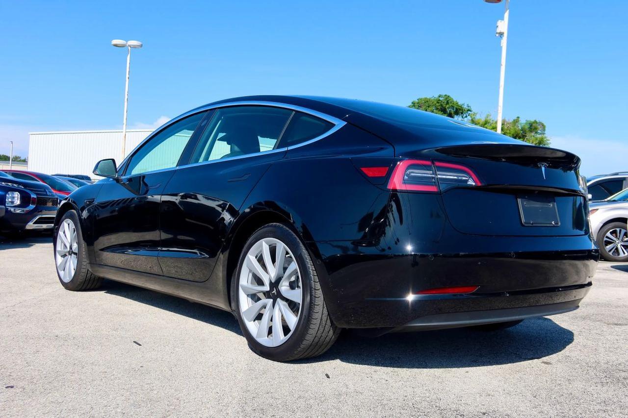 2019 Tesla Model 3 Standard Range Plus Sedan 4D