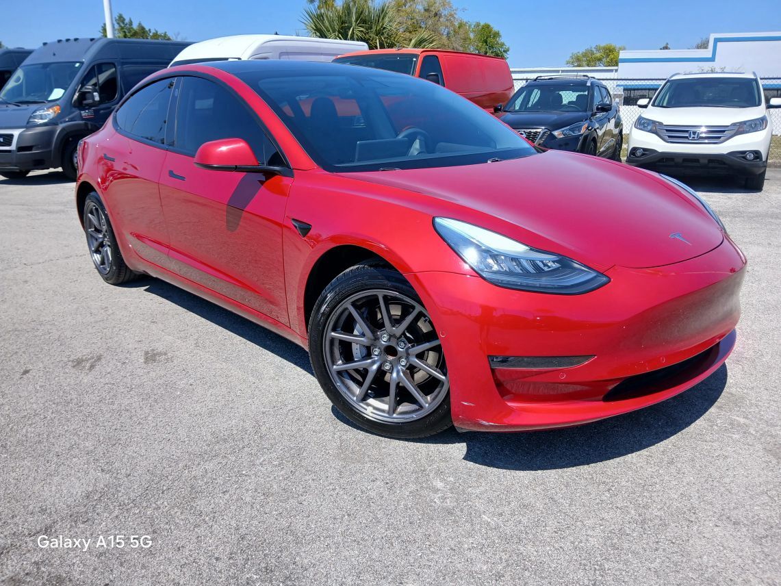 2019 Tesla Model 3 Standard Range Plus Sedan 4D