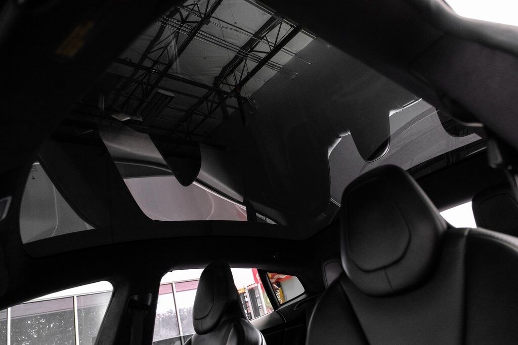2019 Tesla Model S Performance photo 5