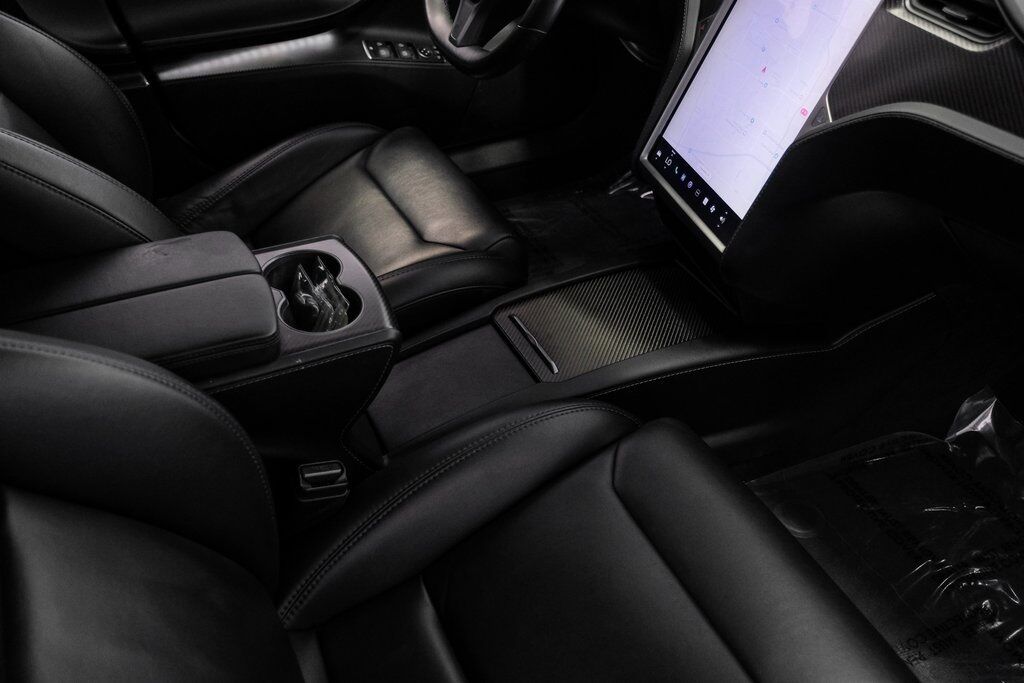 2019 Tesla Model S Performance photo 24